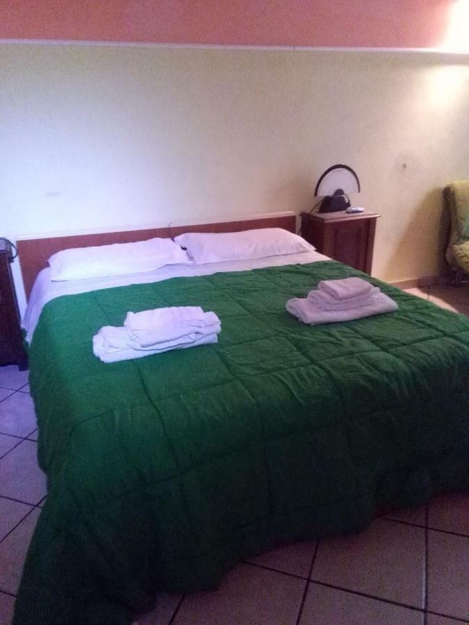 Centro Storico Apartment Brindisi Luaran gambar