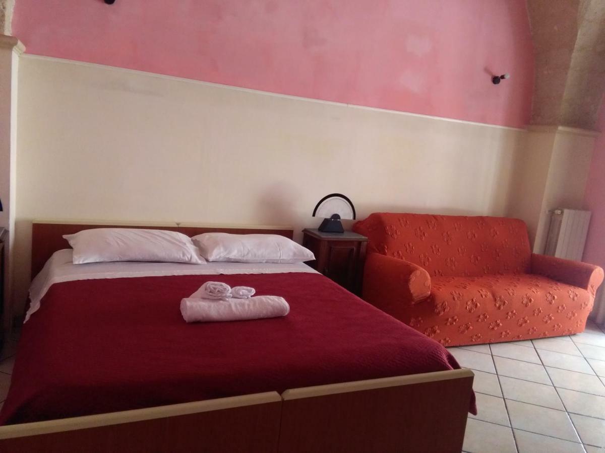 Centro Storico Apartment Brindisi Luaran gambar